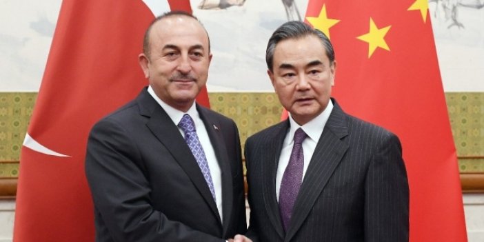 Çavuşoğlu, Çin Dışişleri Bakanı Wang Yi ile telefonda görüştü