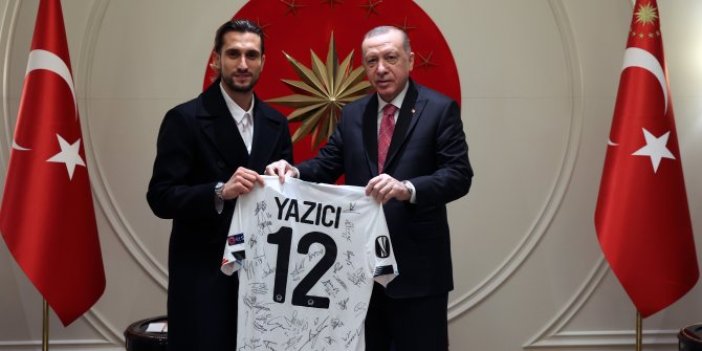 Cumhurbaşkanı Erdoğan, milli futbolcu Yusuf Yazıcı'yı kabul etti