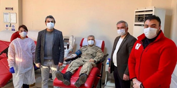 Koronayı yenen jandarma personelleri immün plazma bağışı yaptı