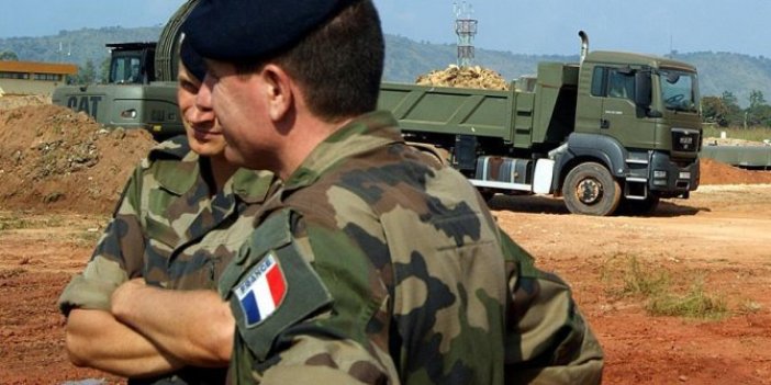 Mali'de Fransız askerlerine bombalı saldırı
