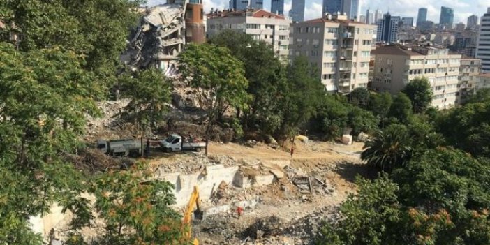 Teşvikiye sakinleri son deprem toplanma alanındaki betonlaşmaya sessiz kalmadı