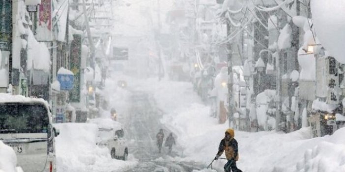Japonya'da kar fırtınasında ölenlerin sayısı 38'e çıktı