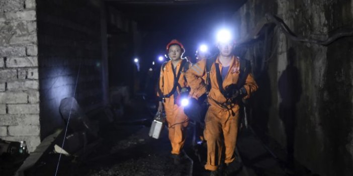 Çin'de meydana gelen patlama sonrası maden ocağında mahsur kalan 12 kişi kurtarıldı