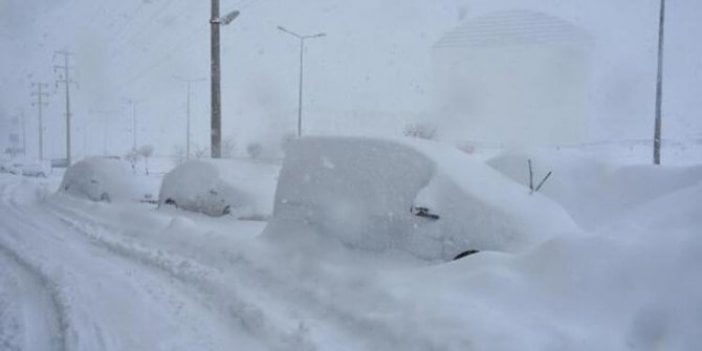 Bitlis'te 290 köy yolu ulaşıma kapandı