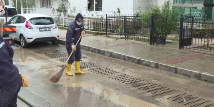 İzmir’de yaralar sarılıyor