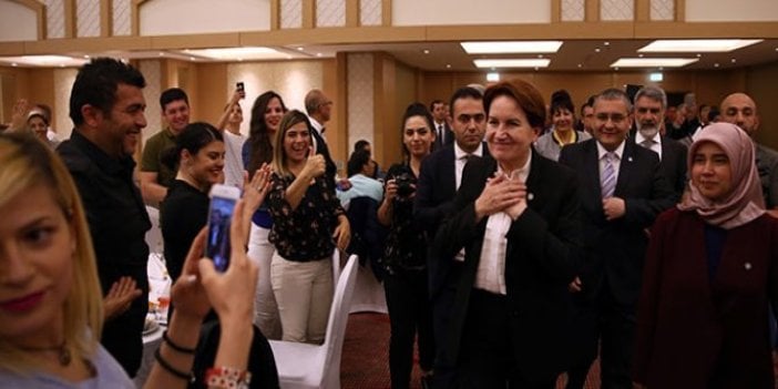 Akşener, engelli vatandaşlarla iftar yaptı