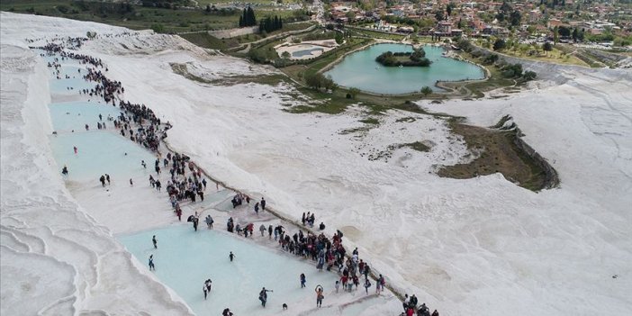 Belediye yıkım için ilan verdi