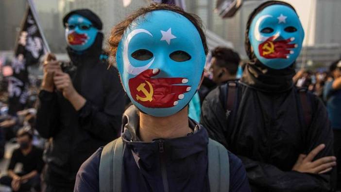 Çin'i protesto eden Uygur Türklerine Türkiye'de ev hapsi