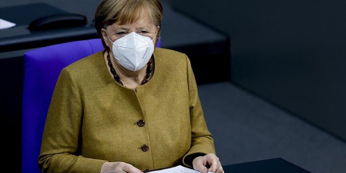 Merkel Federal Meclis’te korona tedbirlerini savundu