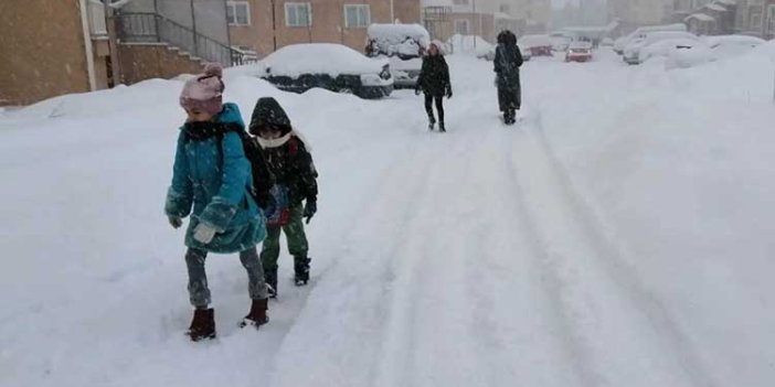 Türkiye'nin dört bir yanında eğitime kar engeli. Hangi illerde eğitime ara verildi. İşte kar tatili uygulanacak iller