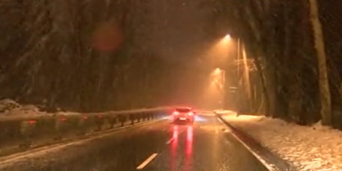 İstanbul'da kar yağışı sabaha kadar etkili oldu. Sürücüler ilerlemekte zorlandı