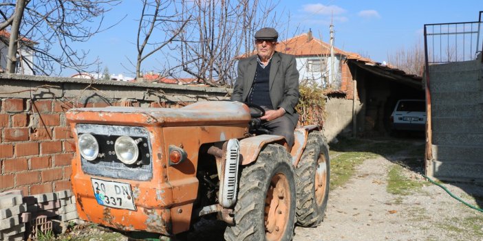 Yaşlı adam traktörüne gelen ceza ile şok oldu: Çivril'den Sivaslı'ya 3 saatte gider