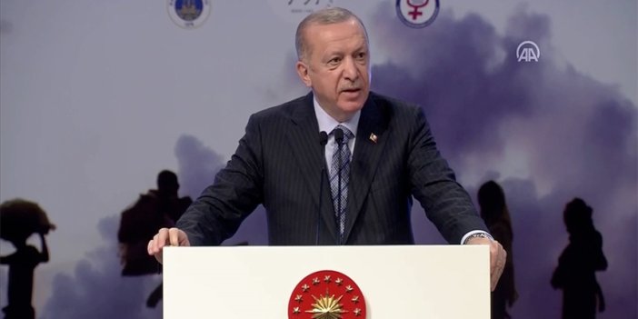 Erdoğan, İzmir'de konferansta konuştu