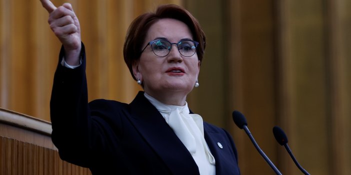 Manav açılışını bile canlı veren korkak medya Meral Akşener’in konuşmasını yine veremedi. “Okulda defterime sırama, ağaçlara kralların tacına yazarım adını ey özgürlük”