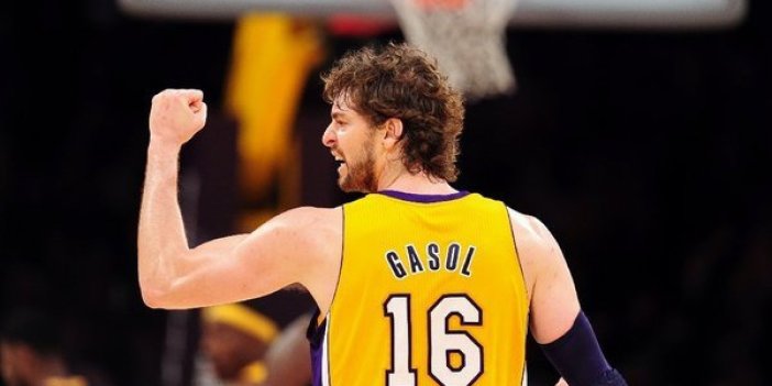 Pau Gasol Barcelona'ya döndü