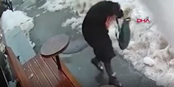 Ukrayna'da kar kütlesi kadının kafasında patladı. Kadın neye uğradığını şaşırdı