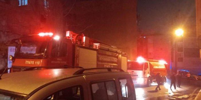 Bursa'da 2 ev alev alev yandı