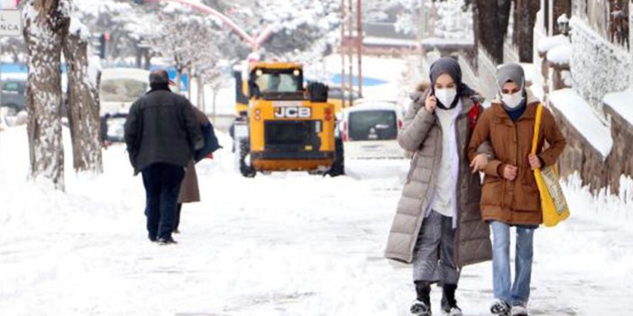 Erzurum mart ayına kar yağışıyla başladı