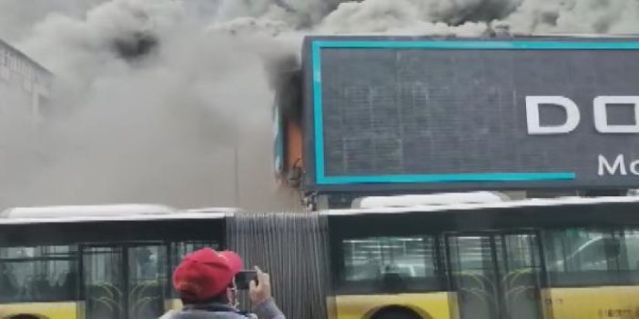 Ataşehir'de alevlerden tehlikeli kaçış. Film sahnelerini aratmadı
