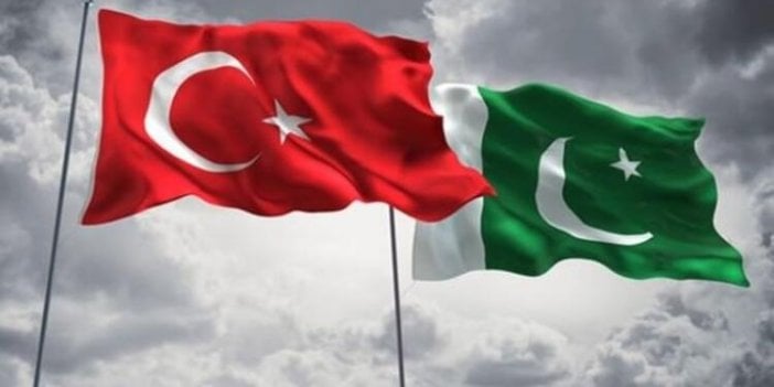 Bloomberg duyurdu : Türkiye, Pakistan ile ortak savaş uçağı ve füze üretmeye hazırlanıyor