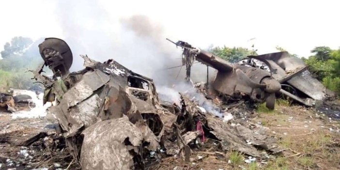 Güney Sudan'da yolcu uçağı düştü