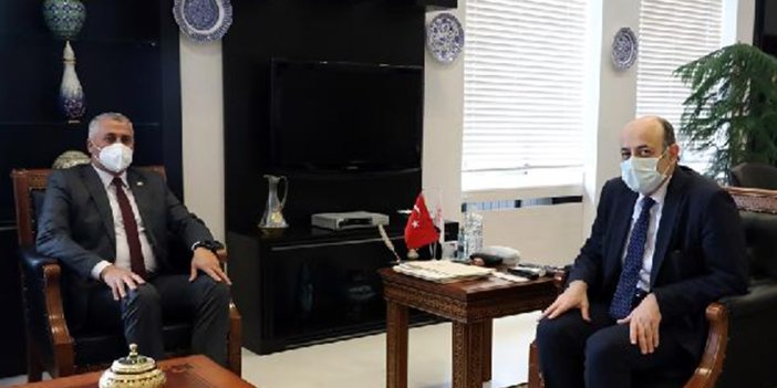 YÖK Başkanı Saraç, KKTC Milli Eğitim ve Kültür Bakanıyla görüştü