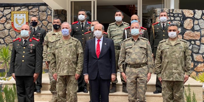 KKTC Cumhurbaşkanı Ersin Tatar'dan Kıbrıs Türk Kuvvetleri Alayı’na ziyaret
