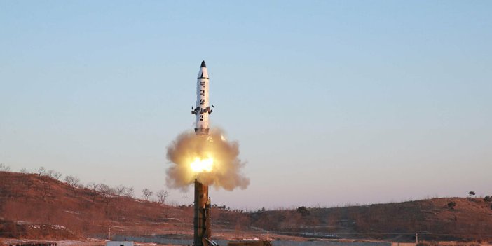 Kuzey Kore'den balistik füze denemesini
