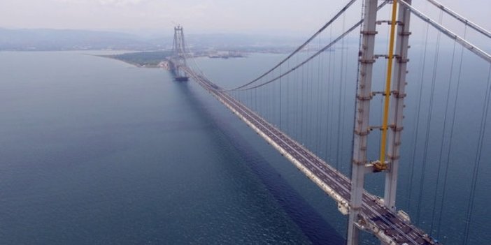 Çanakkale Köprüsü dünyadaki diğer köprülerden 7.5 kat daha pahalı. 16 Milyon araç geçiş garantisi verildi. Müteahhite gökten para yağacak