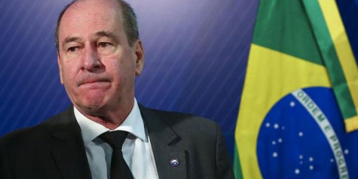 Brezilya'da Savunma Bakanı istifa etti