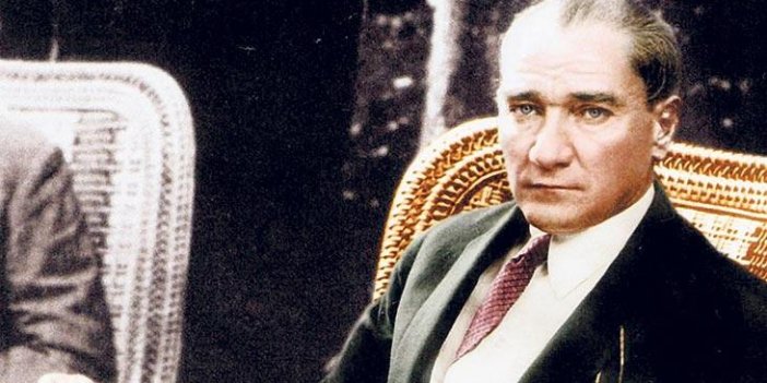 Atatürk Atilla'nın hayatını bu kitaptan okudu