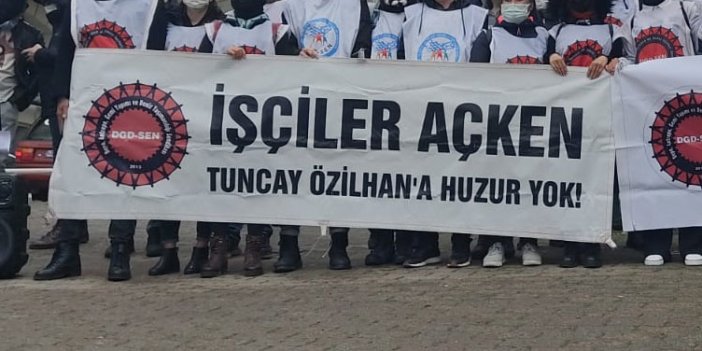 Migros işçileri Tuncay Özilhan'ın evinin önünde gözaltına alınmıştı. Kaymakamlıktan patronun mahallesinde eylem yasağı