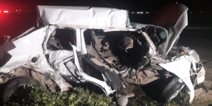 Şanlıurfa'da korkunç kaza. 2 otomobildeki 6 kişiden 5'i öldü