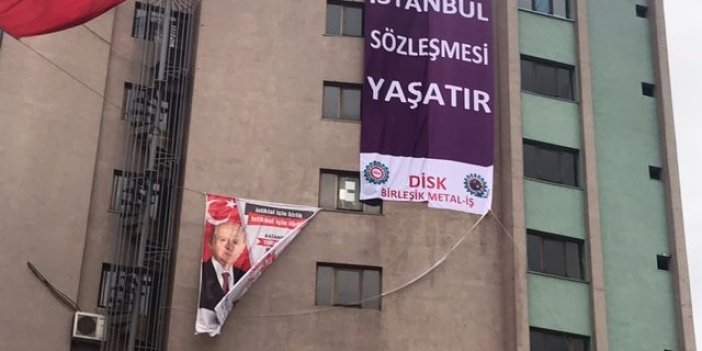 Kocaeli'de MHP teşkilatının olduğu binaya bakın hangi afişi astılar