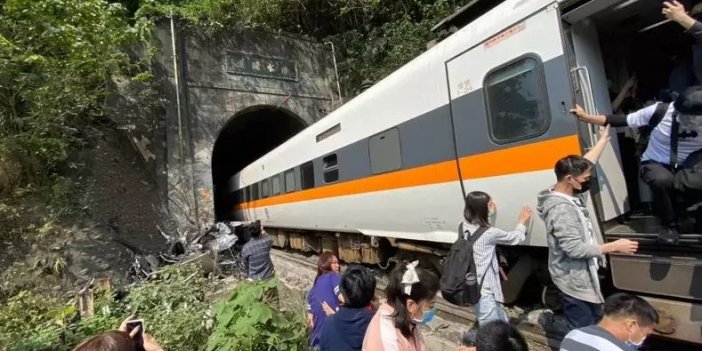 Tayvan’daki tren kazasında can kaybı yükseldi