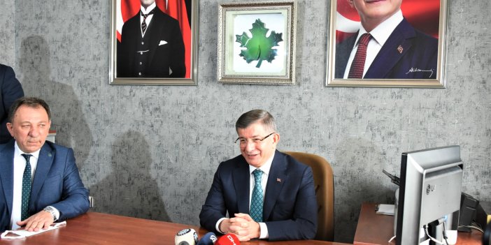 Ahmet Davutoğlu'ndan esnaf ziyareti