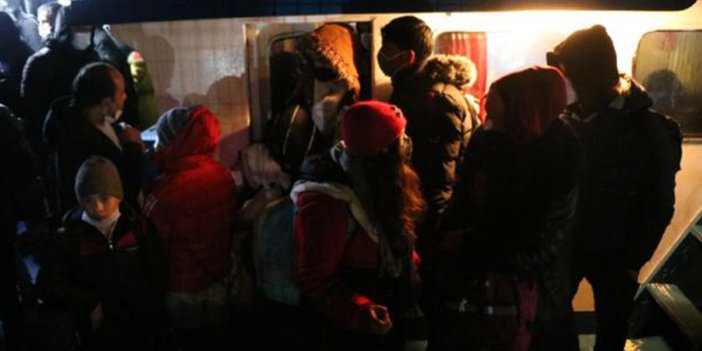 İzmir açıklarında 109 kaçak göçmen yakalandı 