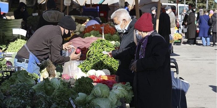 Enflasyon 2002'yi geçti