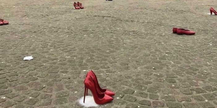 Bizlerin yapamadığını onlar yaptı. Amsterdam meydanında 70 ayakkabı. Türkiye'de 4 ayda katledilen 70 kadın için