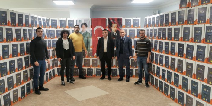 İYİ Parti Konya'da yardım kampanyası başlattı