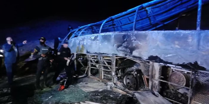 Mısır'da yolcu otobüsü devrildi: 20 ölü