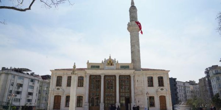 Teşvikiye Camii cuma namazı ile yeniden ibadete açıldı