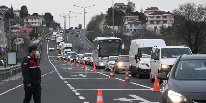 Tekirdağ'da denetimlerde araç kuyrukları oluştu