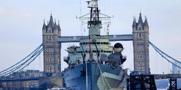 İngiltere Karadeniz’e iki savaş gemisi gönderiyor. Amerika vazgeçmişti