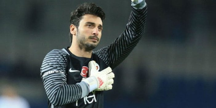 Denizlispor'da kaleci Cenk Gönen sevinci