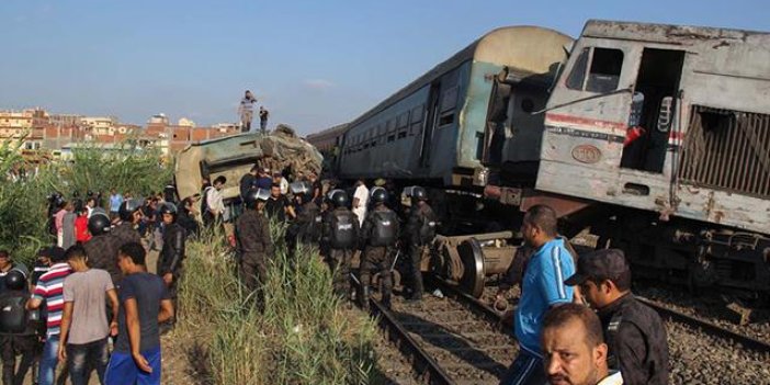 Tren kazasında ölü sayısı 23'e yükseldi