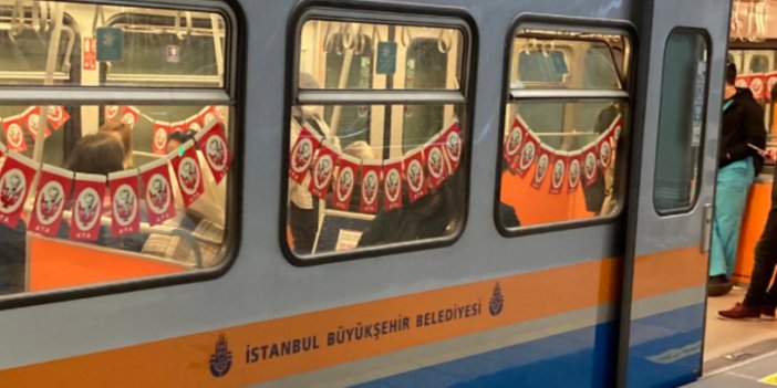 İstanbul'da toplu taşıma araçları bayraklarla donatıldı