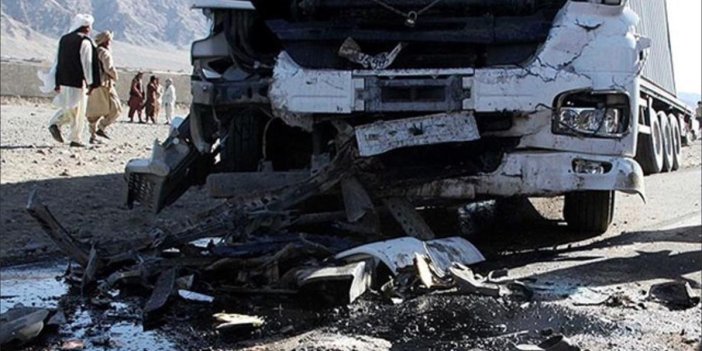 Afganistan'da feci kaza. Yolcu minibüsü tırla çarpıştı: 14 ölü