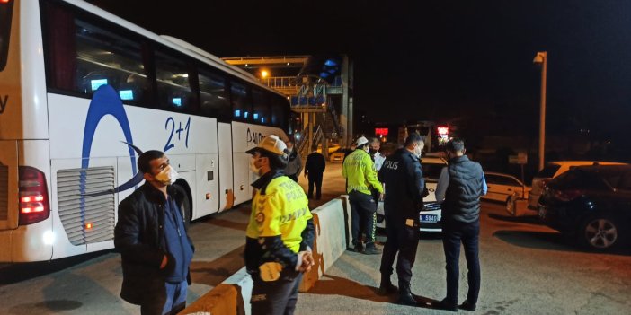 Riskli grupta olan çift biletsiz yolcu taşıyan otobüste yakalandı