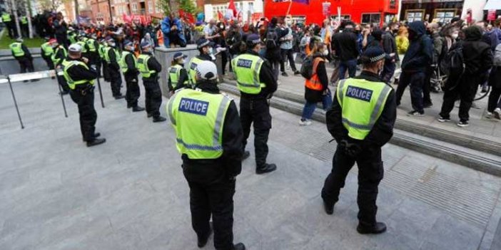 İngiltere’de polise yeni yetkiler veren yasa tasarısı protesto edildi